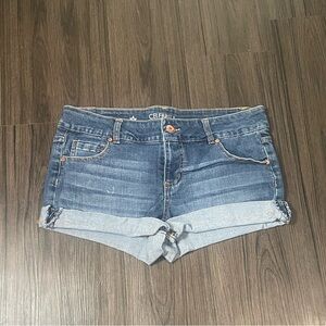 Celebrity Pink Cuffed Shorts Size 9 Size 9/29